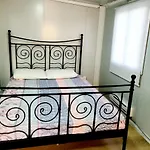 Independent Guest Unit With Separate Entry