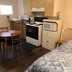 Shady Willow Travellers Guest House - Small Indipendent Units With Seperate Entrance