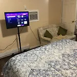 Shady Willow Travellers Guest House - Small Indipendent Units With Seperate Entrance