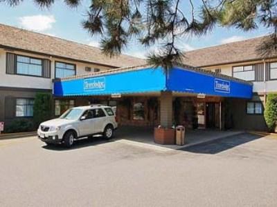 Travelodge By Wyndham Hotel 2*