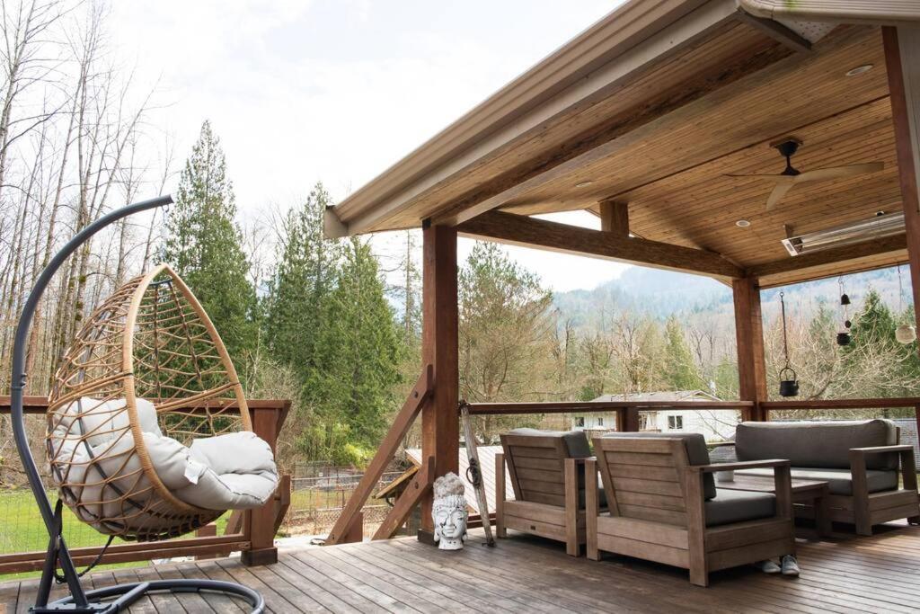 Holiday home Unique Upper Near Lakes, River, Hiking, Fishing, Bike Trails