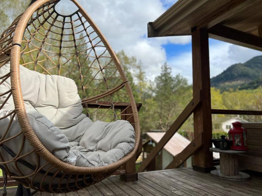 Unique Upper Near Lakes, River, Hiking, Fishing, Bike Trails
