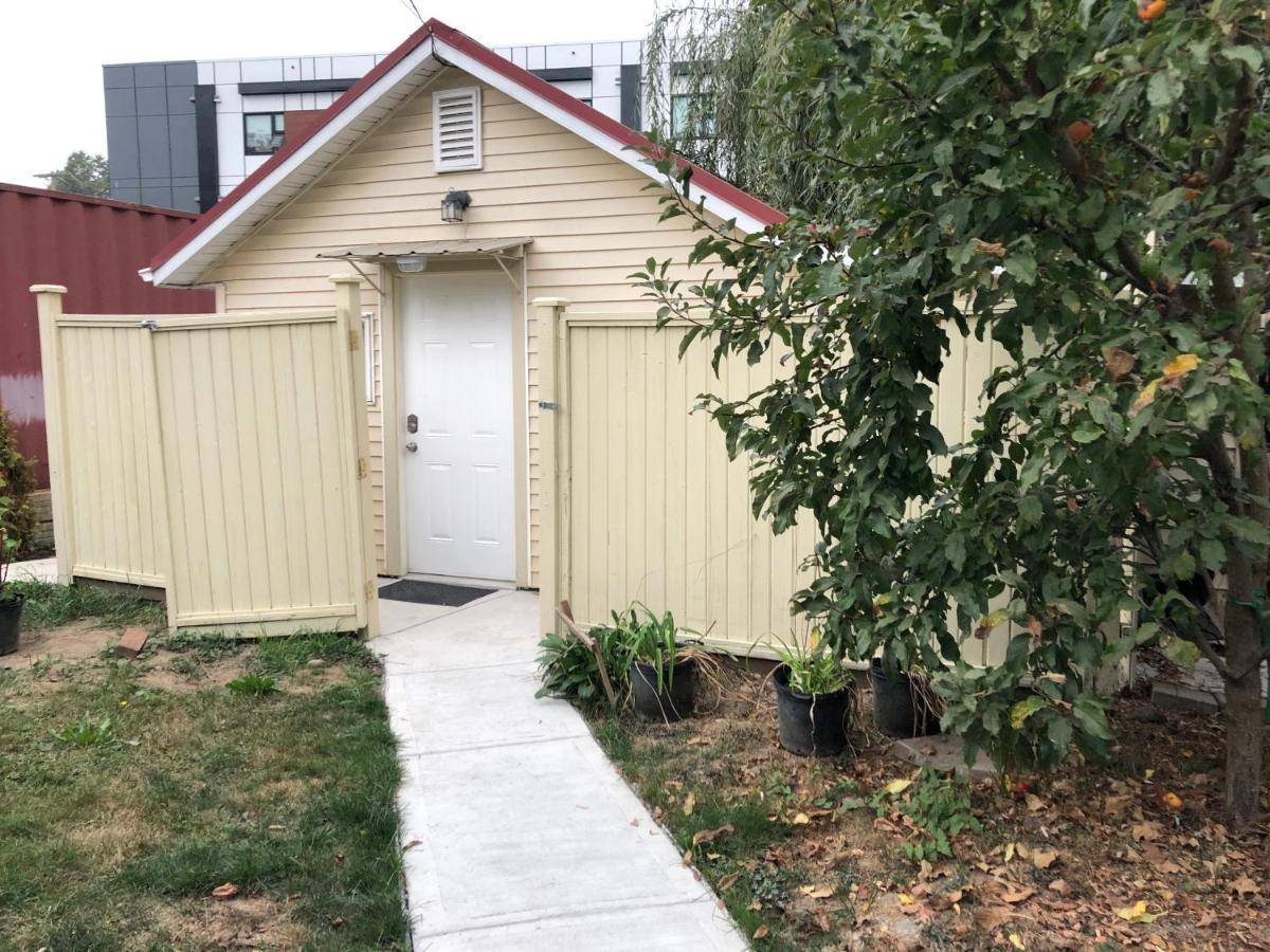 Shady Willow Travellers Guest House - Small Indipendent Units With Seperate Entrance Chilliwack