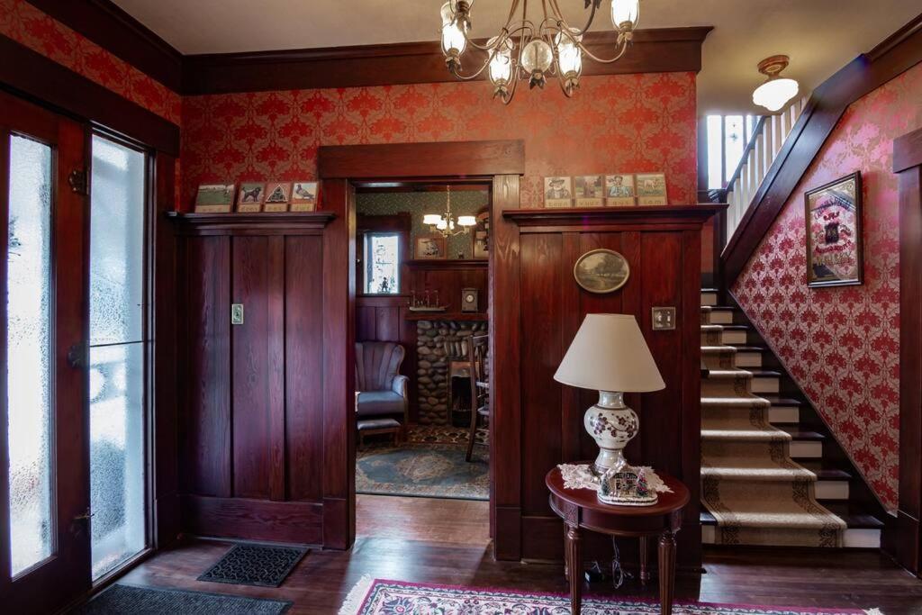 The Hazelhouse Bed & Breakfast *
