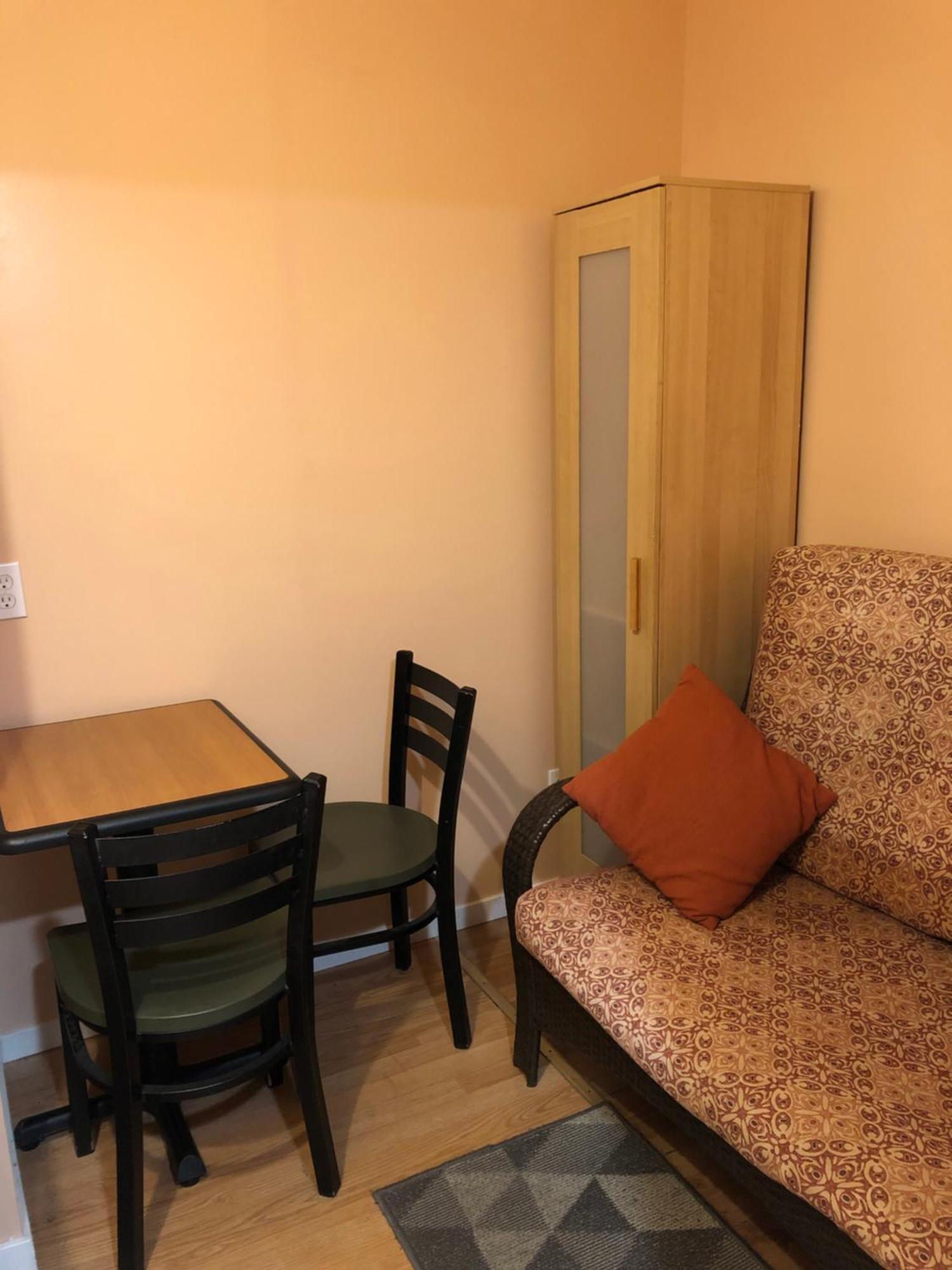 Shady Willow Travellers Guest House - Small Indipendent Units With Seperate Entrance * Chilliwack