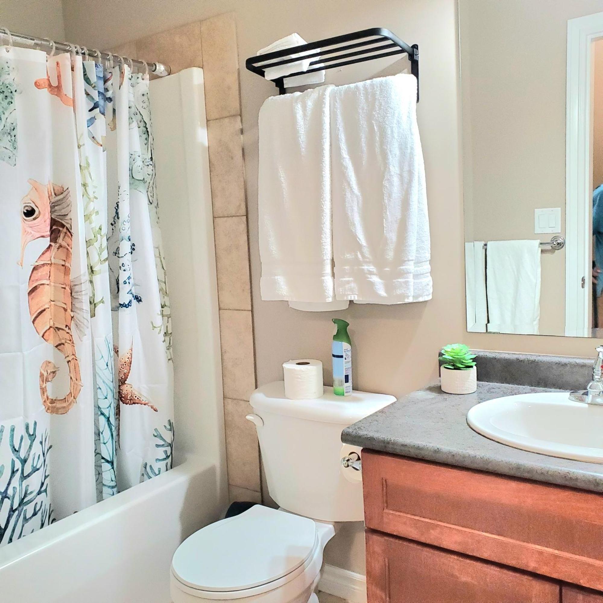 Apartment Private 2br Near Hwy 1, Heritage Park, Coliseum, Cultus Lake, Fishing, *