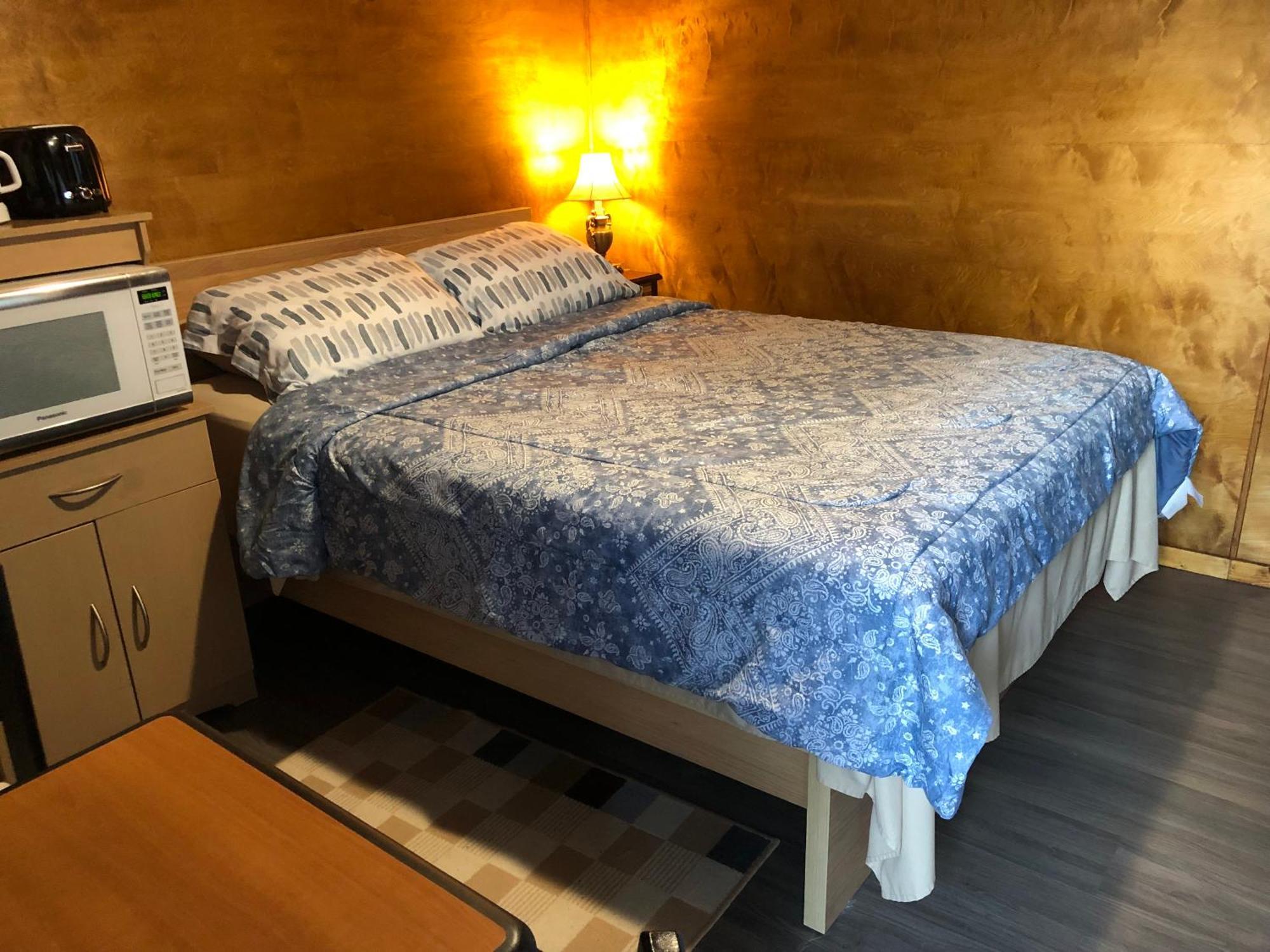 Shady Willow Travellers Guest House - Small Indipendent Units With Seperate Entrance Guest house *
