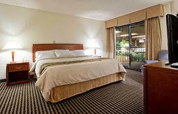Hotel Surestay By Western Chilliwack