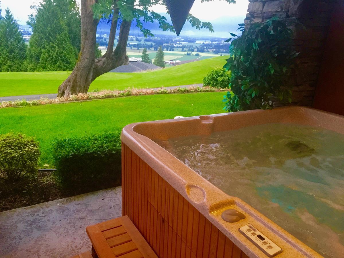 Bed & Breakfast Healing Oasis Spa-b&b Chilliwack
