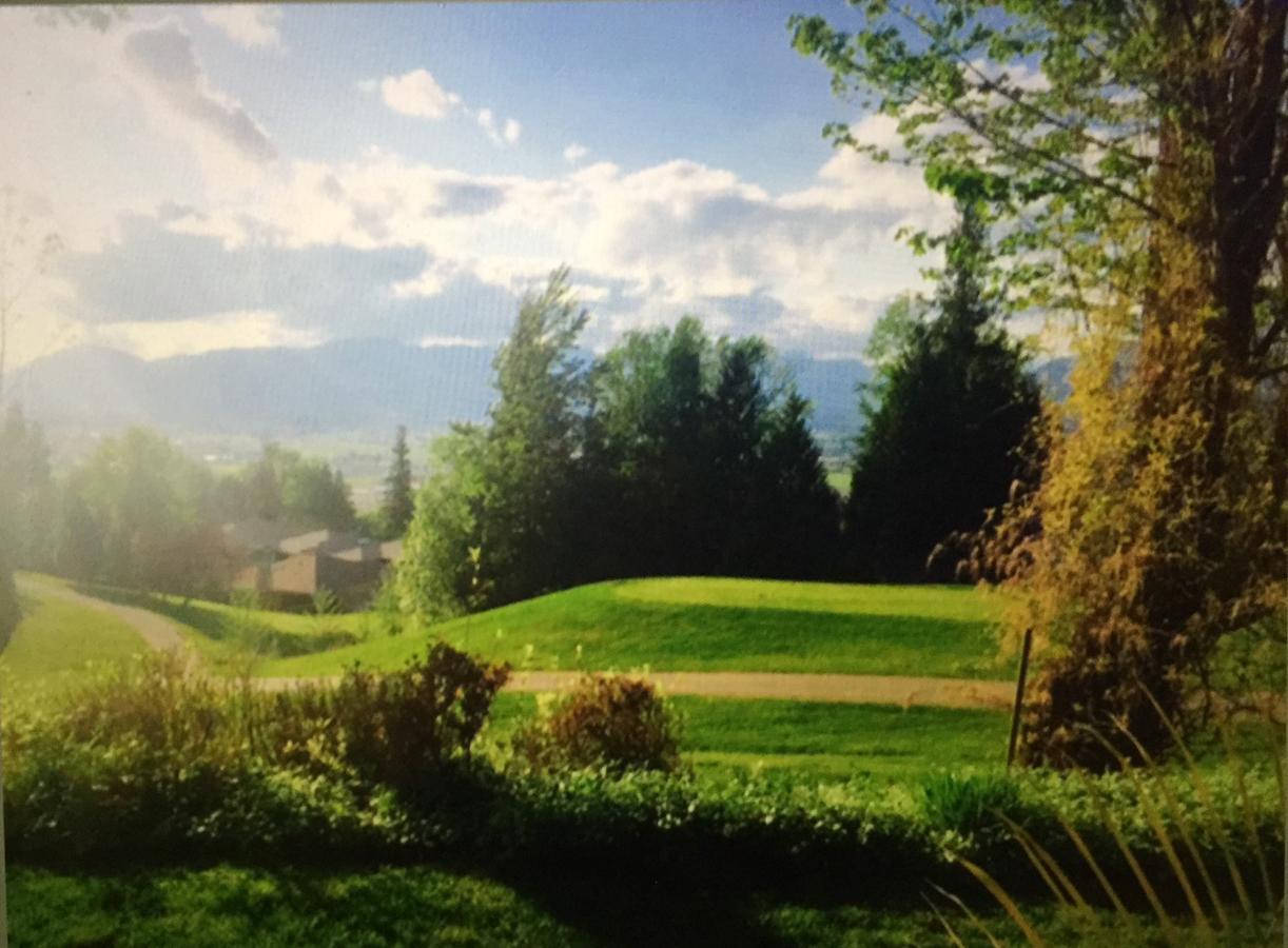 Healing Oasis Spa-b&b Bed & Breakfast Chilliwack