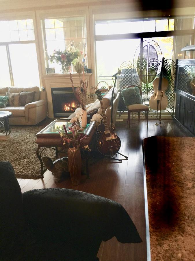 Healing Oasis Spa-b&b Bed & Breakfast Chilliwack