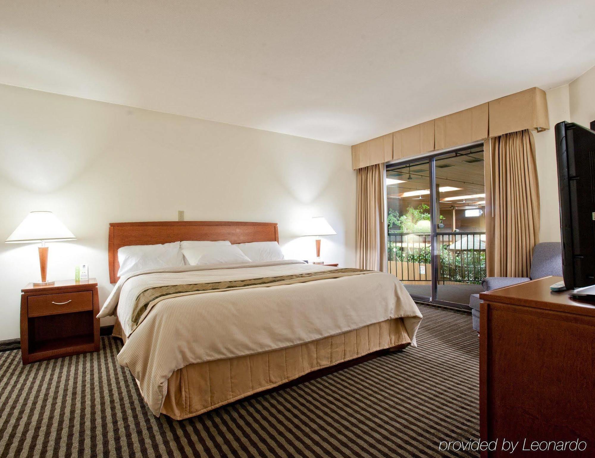 Surestay By Western 3*
