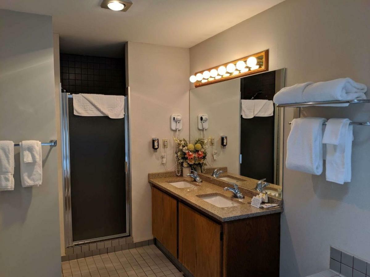 Hotel Surestay By Western 3*