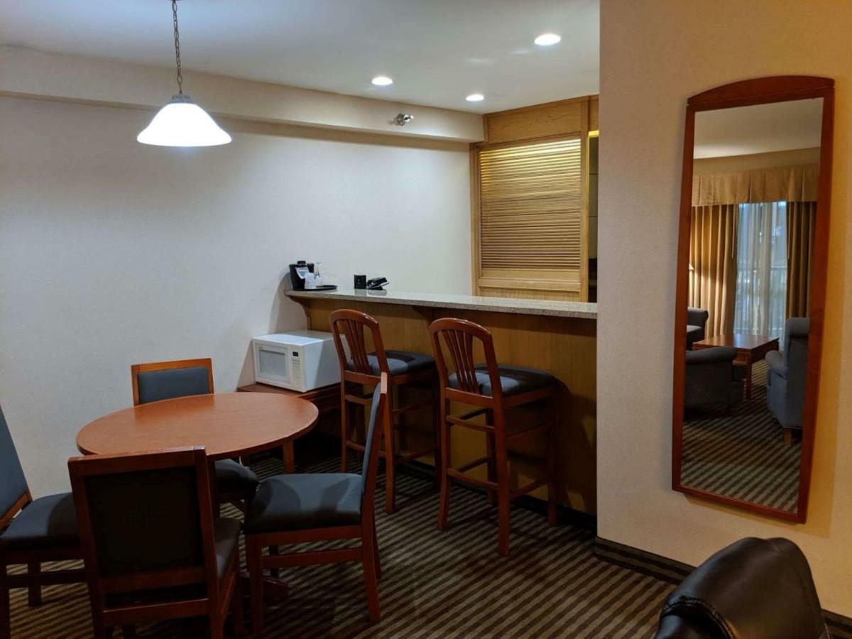Surestay By Western Hotel