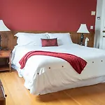 Royal Hotel Chilliwack
