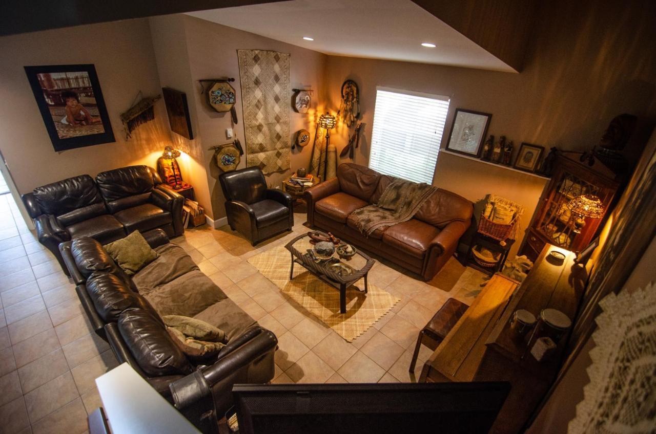 The Fraser River's Edge 4*