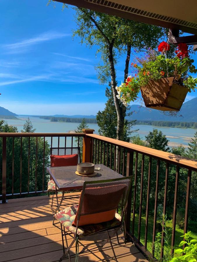 The Fraser River's Edge Bed & Breakfast Chilliwack