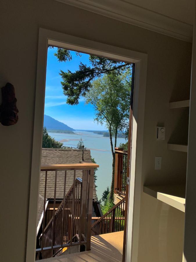 The Fraser River's Edge Bed & Breakfast 4*