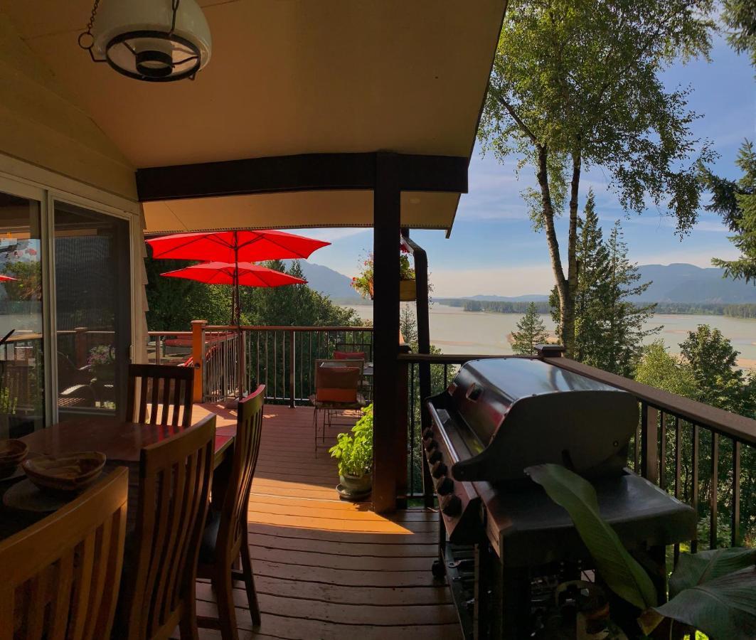 The Fraser River's Edge Bed & Breakfast 4*