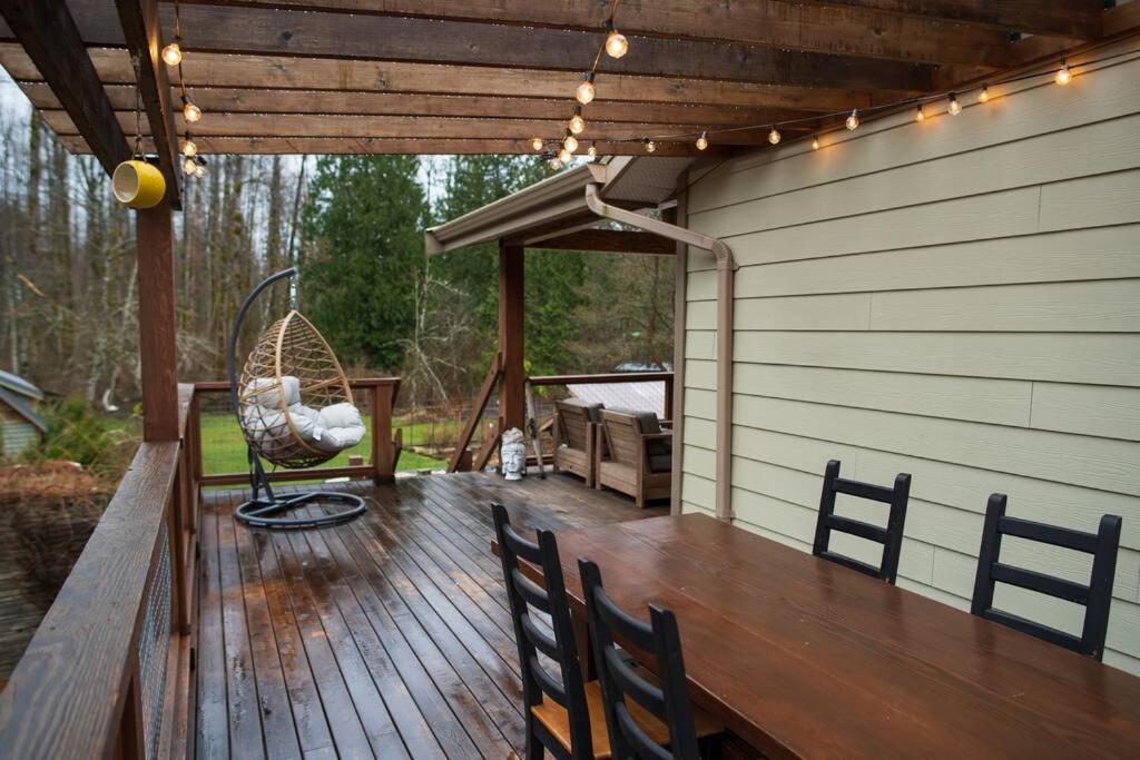 Holiday home Unique Upper Near Lakes, River, Hiking, Fishing, Bike Trails Chilliwack