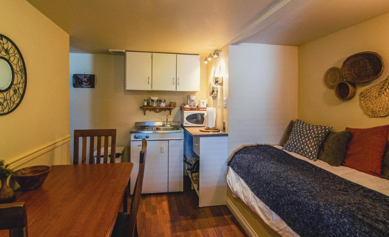 The Fraser River's Edge Bed & Breakfast Chilliwack