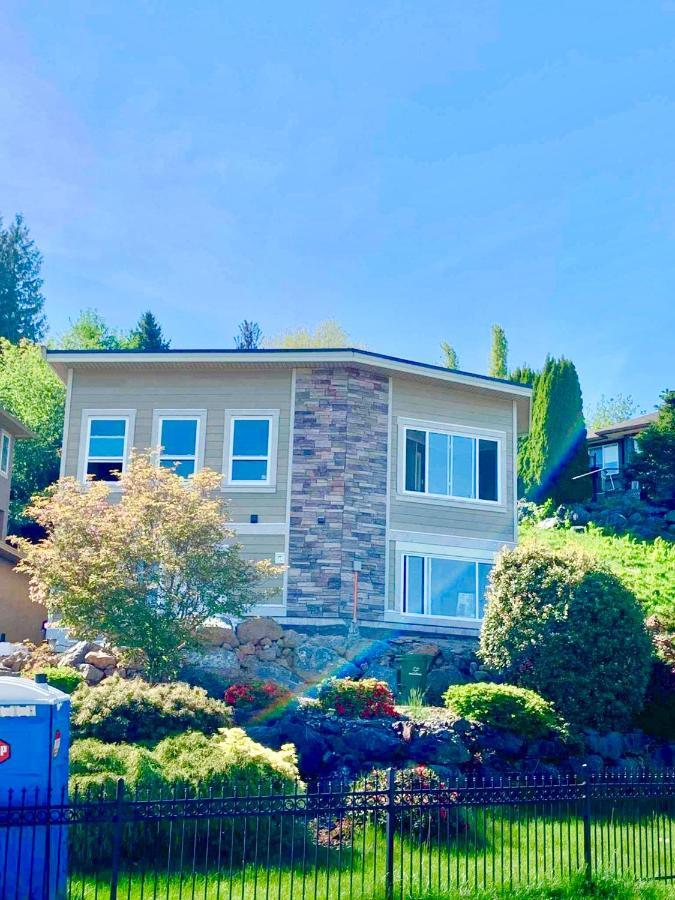 Mountain Retreat 3 Bedroom Garden House Near Heritage Park, Coliseum , Hwy 1, Fishing, Cultus *