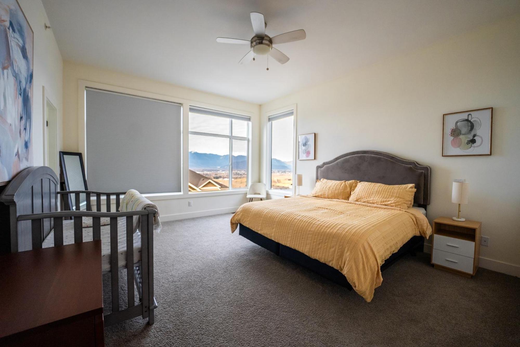 Mountain Retreat With Views, Hot Tub, Games & Ac * Chilliwack