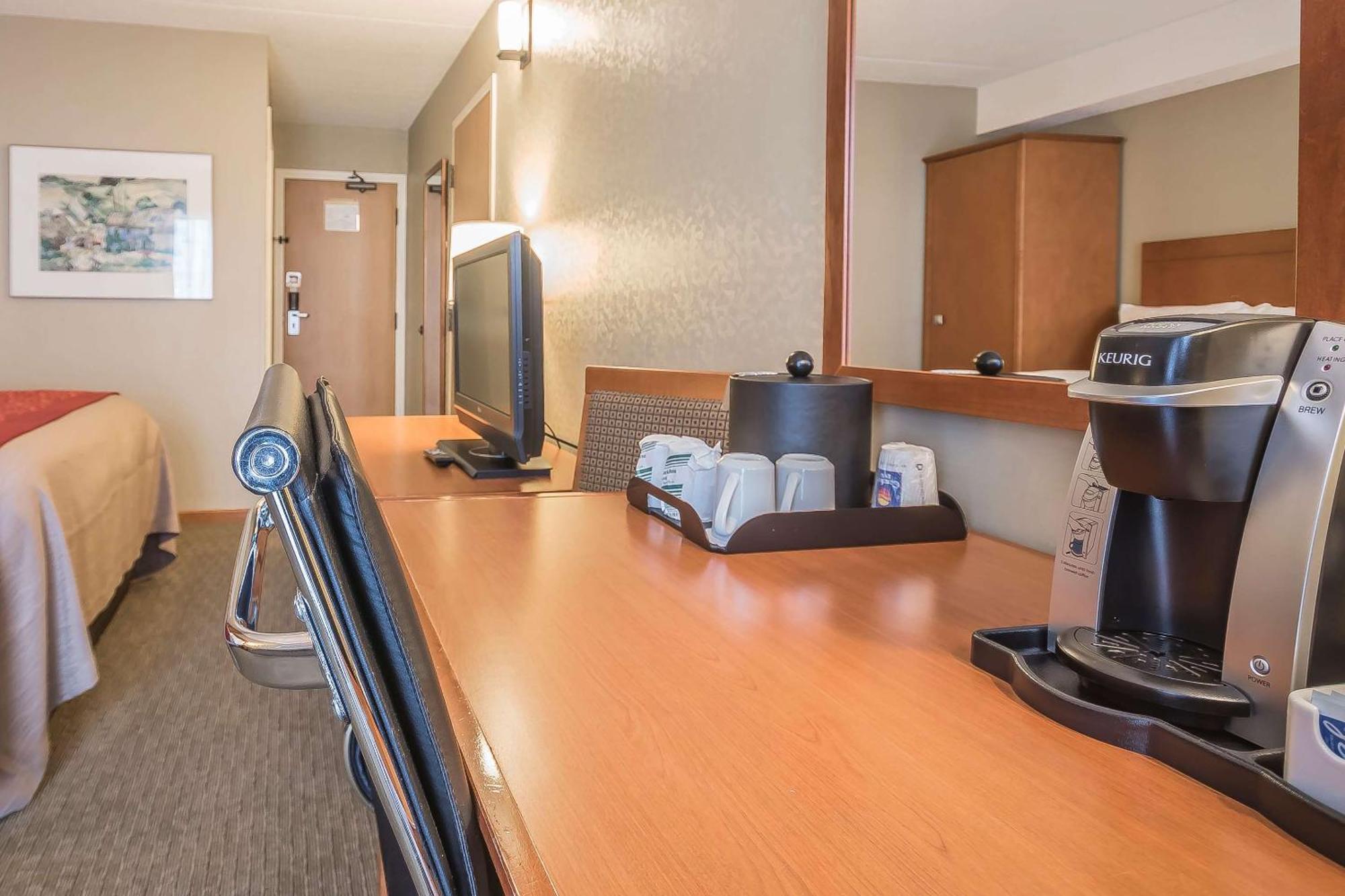 Comfort Inn 3*