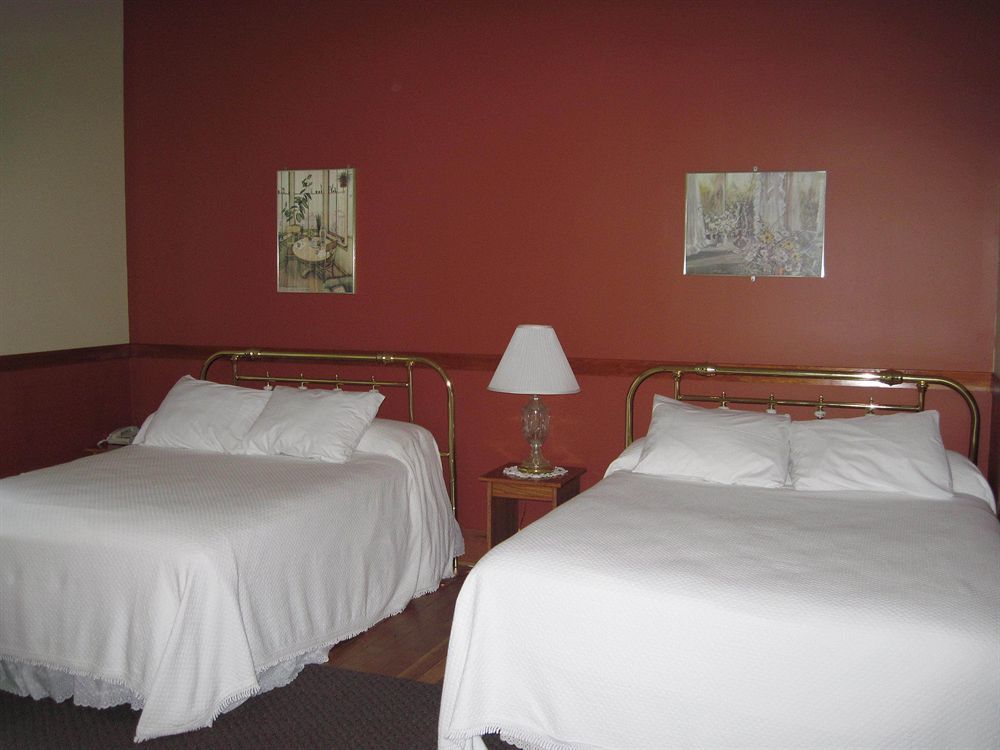 Royal Hotel